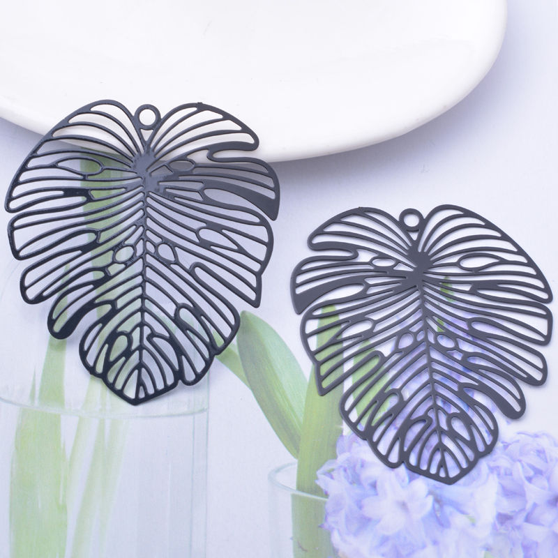 Thumbnail: 2 leaf prints - 50 x 44 mm - 12 colors - brass