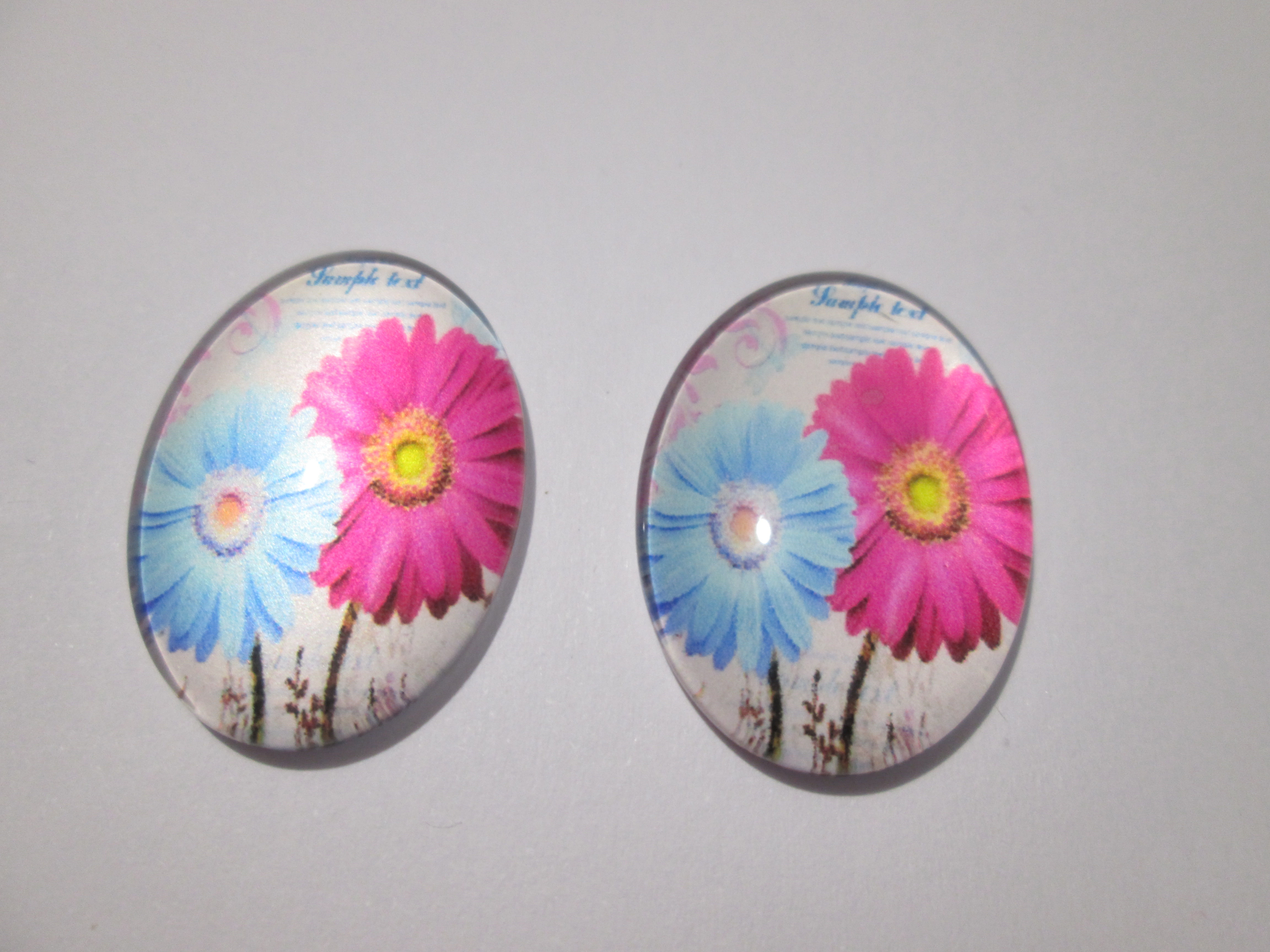 25 x 18 mm - 2 cabochons fleurs  -  verre imprimé