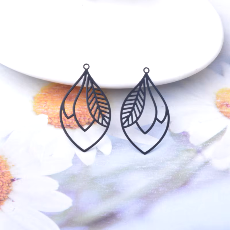 Miniaturbild: 2 estampes feuilles filigranes - 35 x 20 mm - 10 coloris - laiton