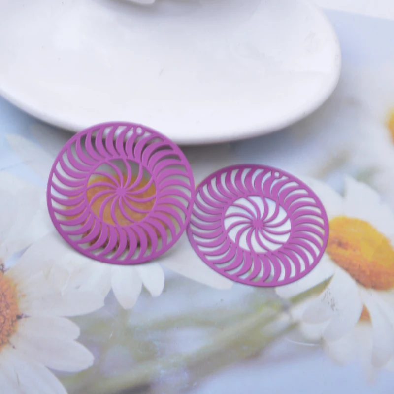 Miniatura: 2 estampes rondes ajourées - 40 mm - laiton - 10 coloris