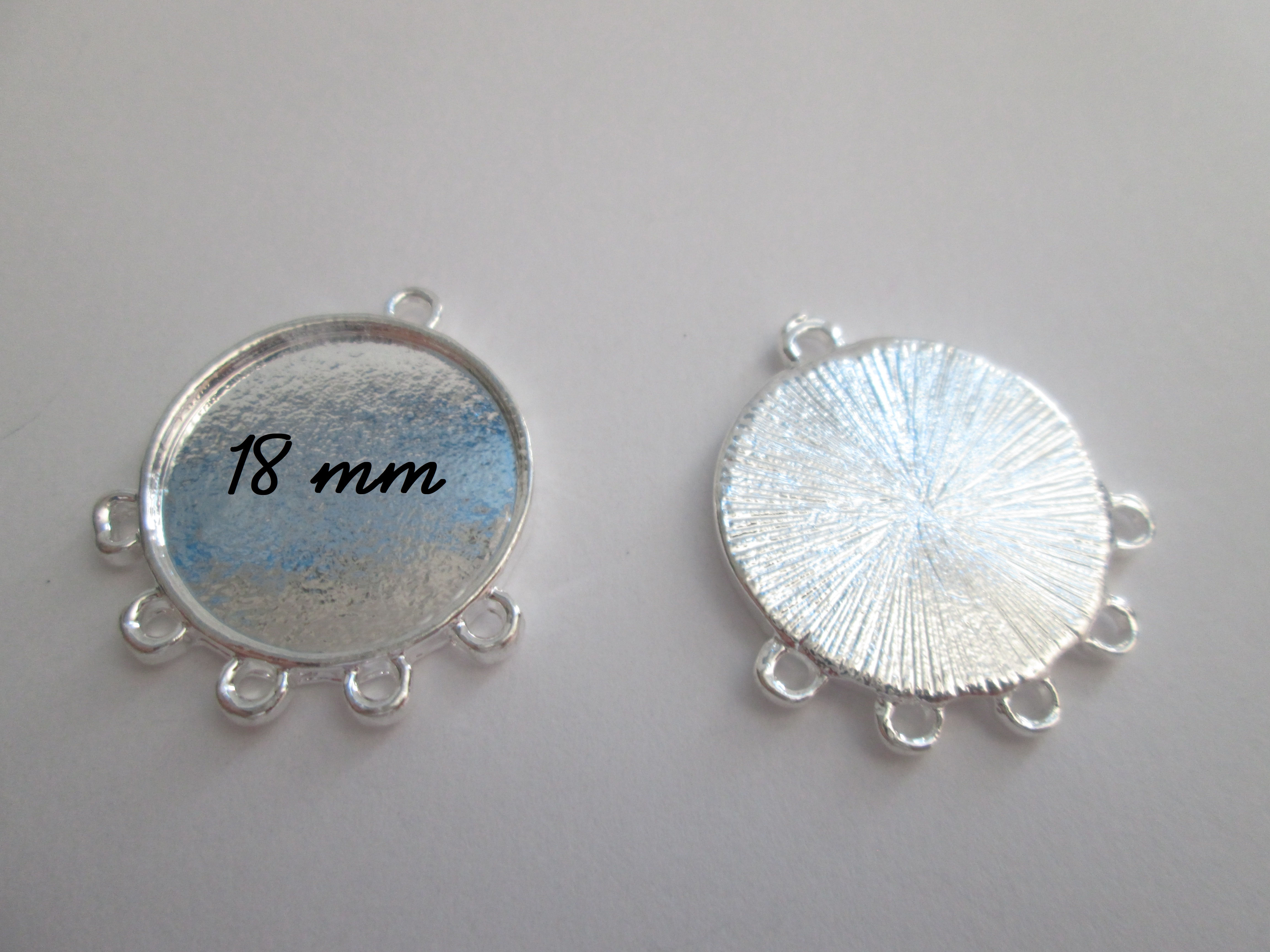 candlesticks in shiny silver metal - support for earrings - 18 mm