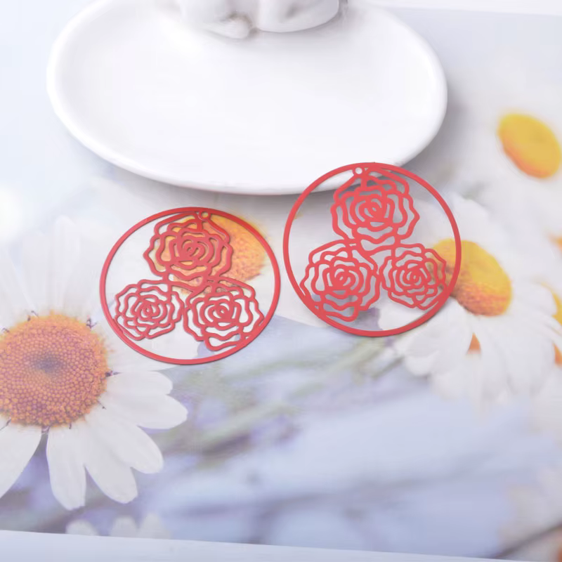 Thumbnail: 2 estampes rondes 3 roses - 46 mm - 10 coloris - laiton