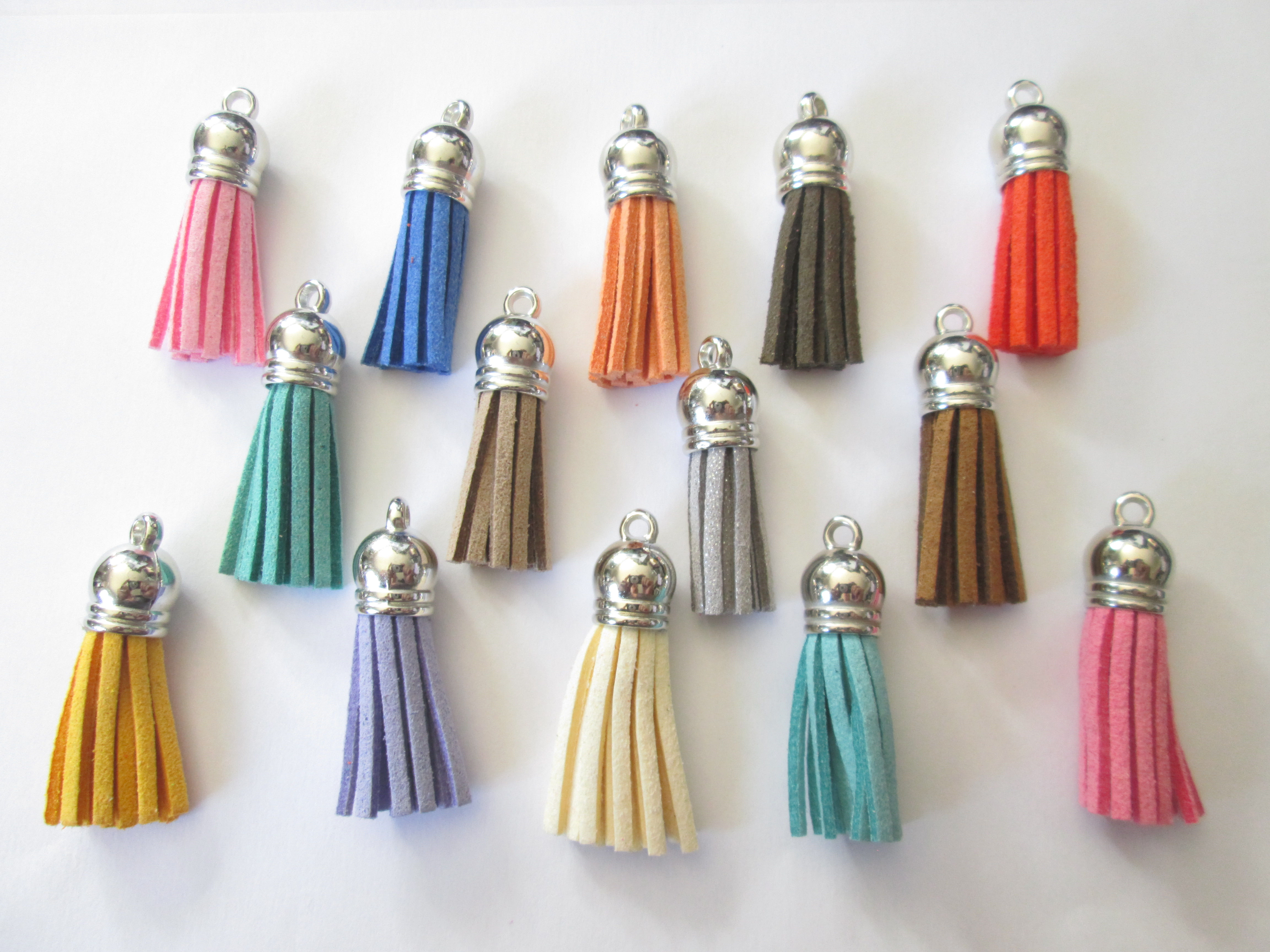 38 mm - 2 pompons - gland - tassel à franges en suédine