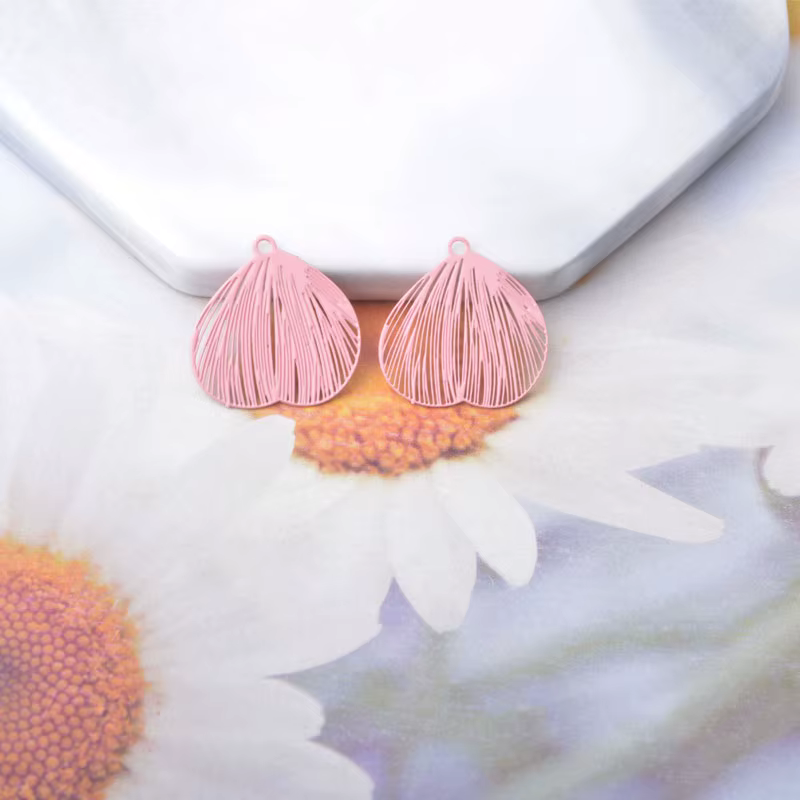 Miniaturbild: 2 estampes feuilles - 18 x 17 mm - 10 coloris - laiton