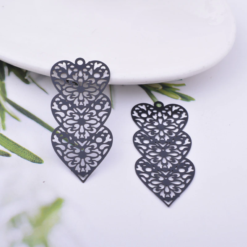 Miniature : 2 estampes coeur  - 45 x 21 mm - laiton peint - 10 coloris