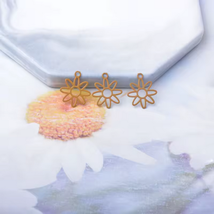 Miniatura: 4 estampes petite fleur - 14 x 12 mm - 10 coloris - laiton