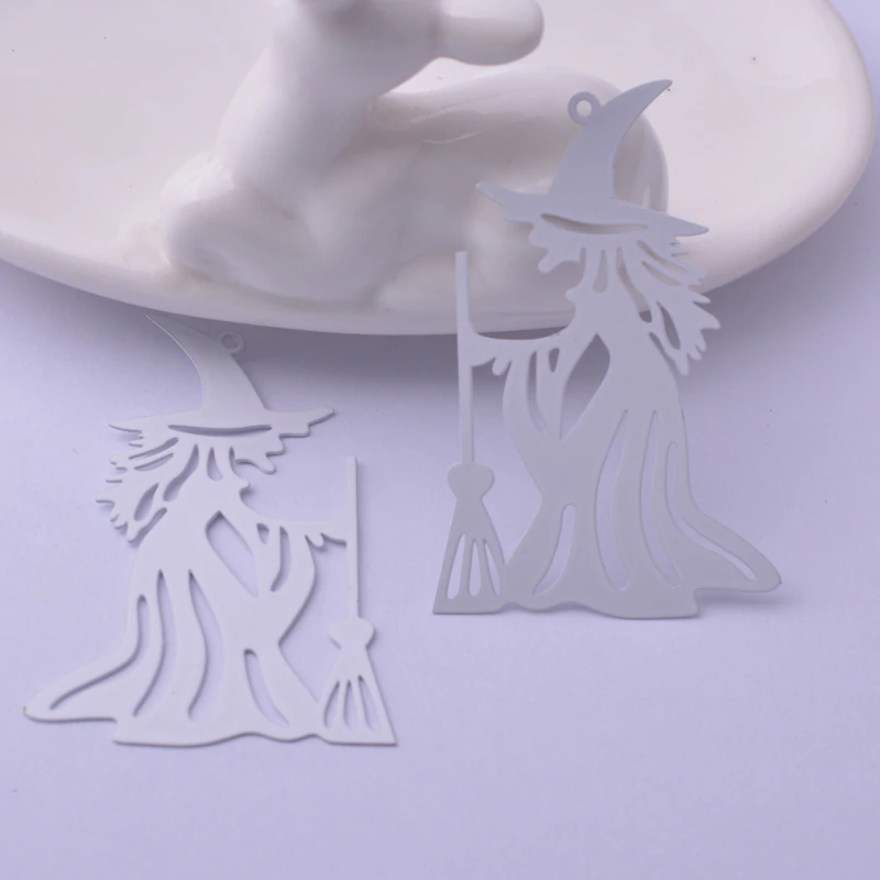 Miniatura: 2 estampes sorcière  - 50 x 33 mm - laiton peint - 7 coloris