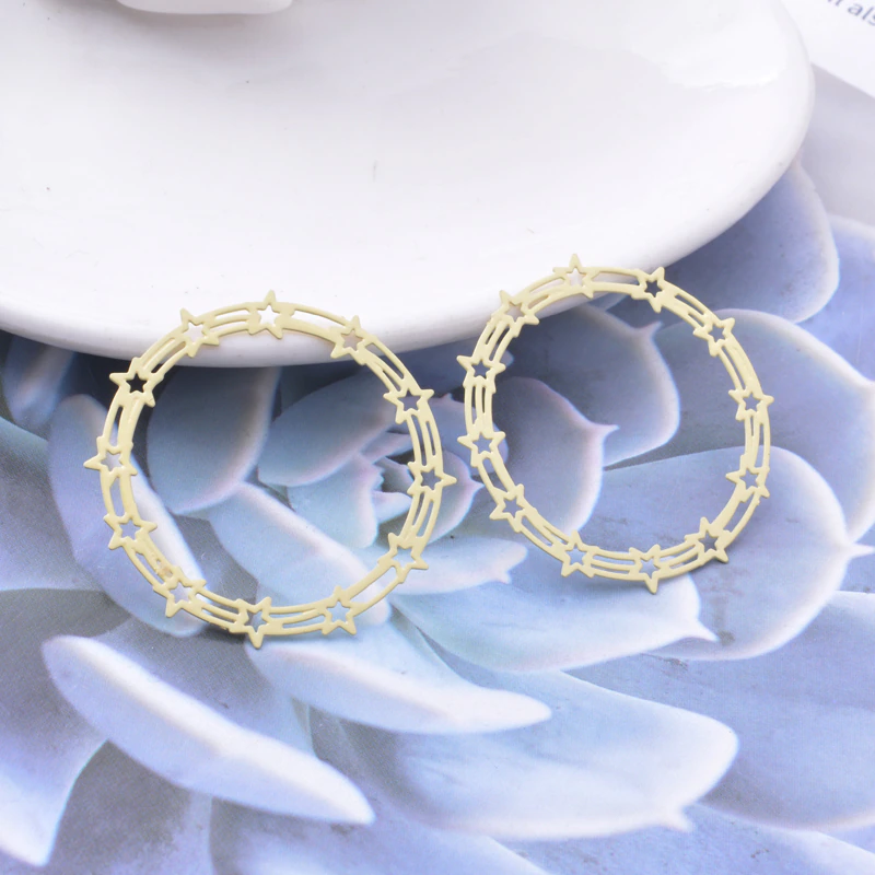 Miniatura: 2 estampes couronnes d' étoiles - 36 mm - 9 coloris - laiton