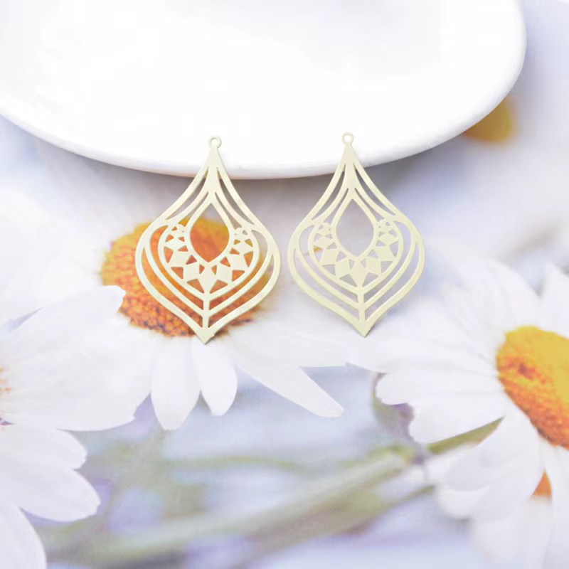 Miniature : 2 estampes gouttes - 37 x 25 mm - 12 coloris - laiton