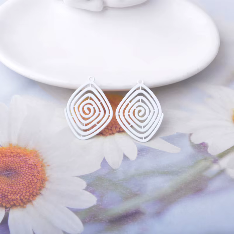 Thumbnail: 2 estampes gouttes spirales - 28 x 21 mm - 10 coloris - laiton
