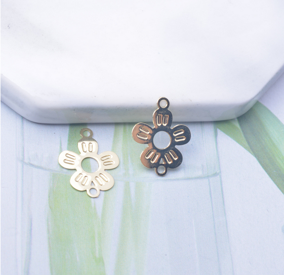 Miniatura: 4 estampes petite fleur - 14 x 10 mm - 10 coloris - laiton