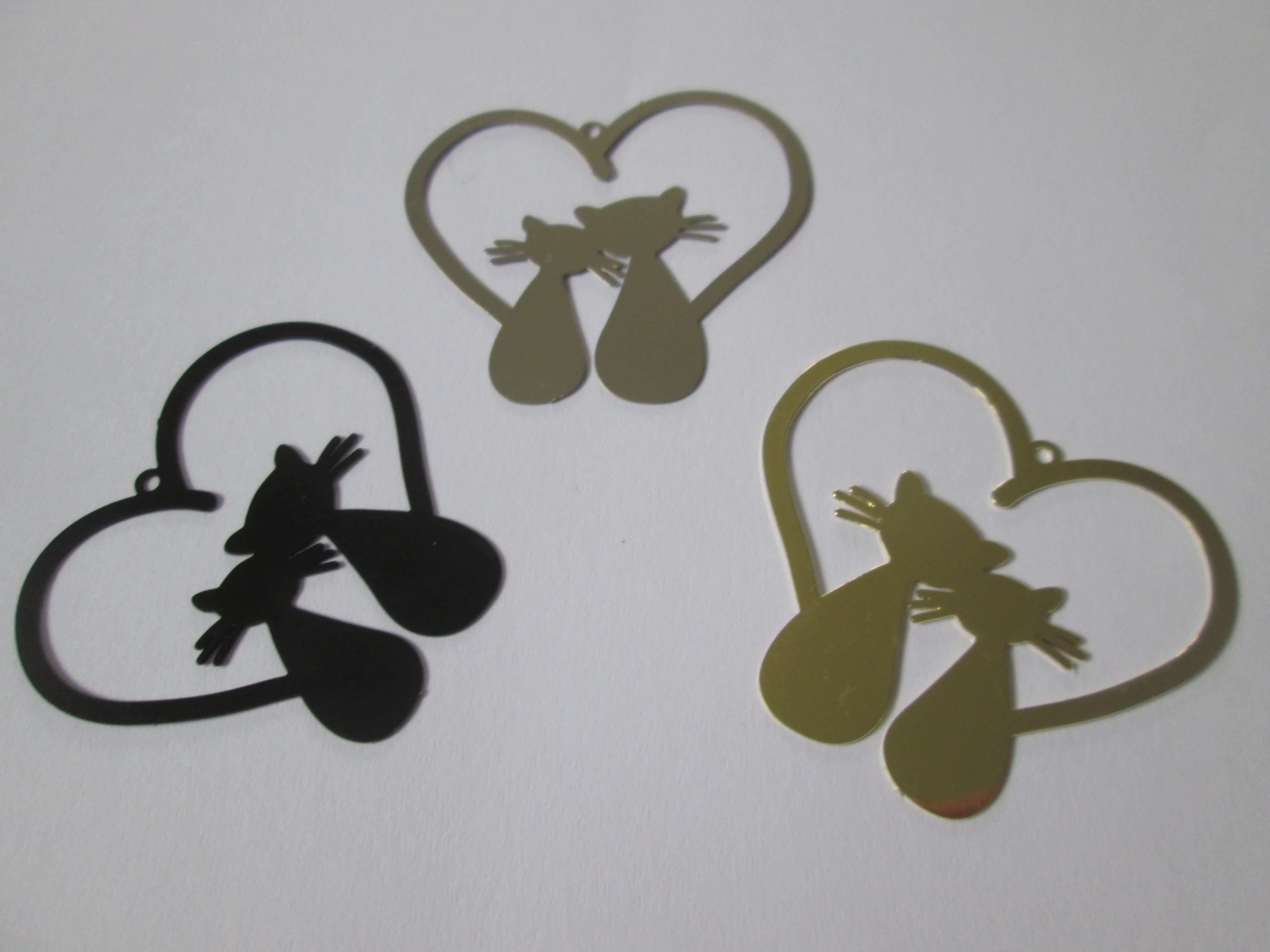 2 cat prints - 37 x 35 mm - brass - 3 colors