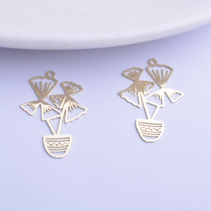 Miniatura: 4 estampes fleurs - pot  de trèfle  - 23 x 12 mm - laiton - 10 coloris au c