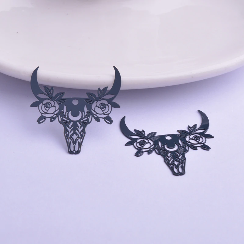 Thumbnail: 2 bull skull prints - 29 x 28 mm - brass - 10 colors to choose from