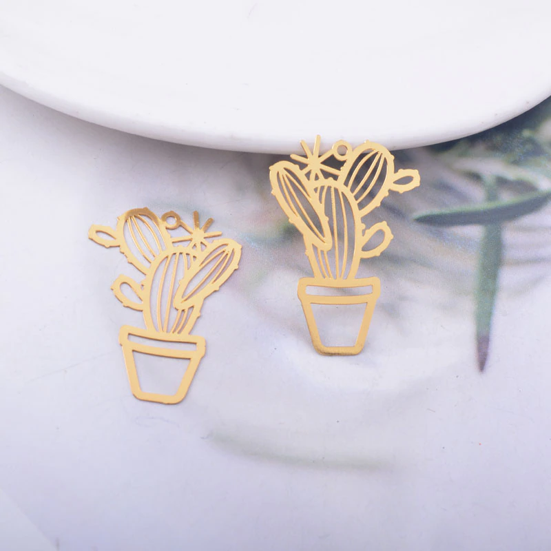 Miniaturbild: 2 estampes cactus  - 31 x 22 mm - 10 coloris - laiton