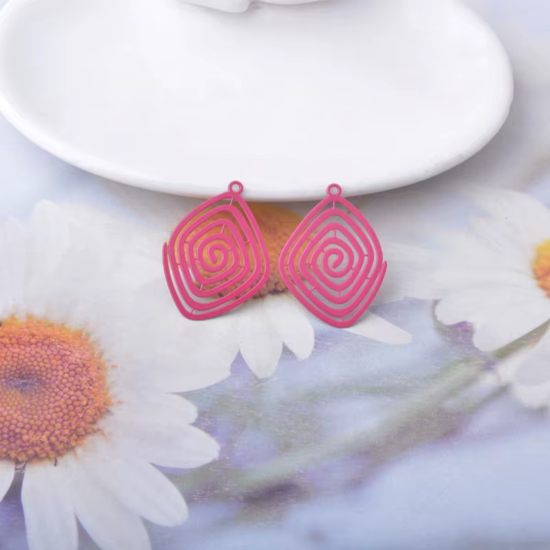 Miniaturbild: 2 estampes gouttes spirales - 28 x 21 mm - 10 coloris - laiton