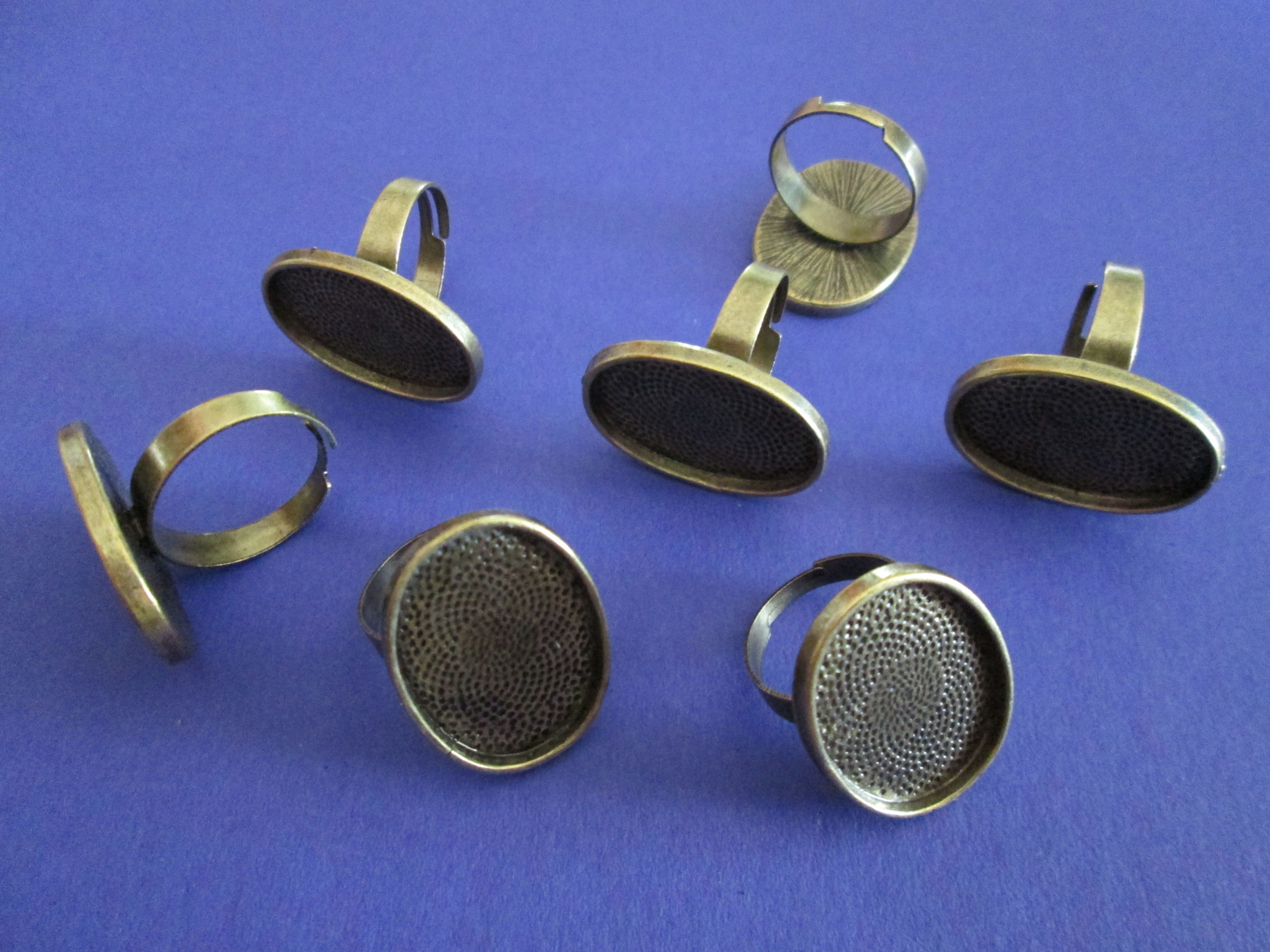 bague bronze anneau réglable - support à coller -  18 x 25 mm