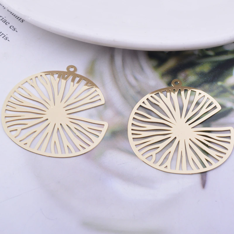Miniatura: 2 estampes feuilles nénuphar - 38 x 35 mm - laiton peint - 12  coloris