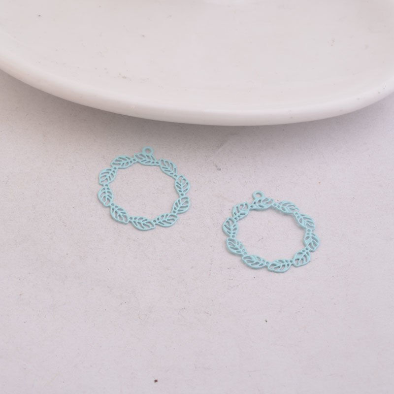 Miniatura: 2 estampes couronnes de feuilles  - 22 x 20 mm - laiton peint - 10 coloris
