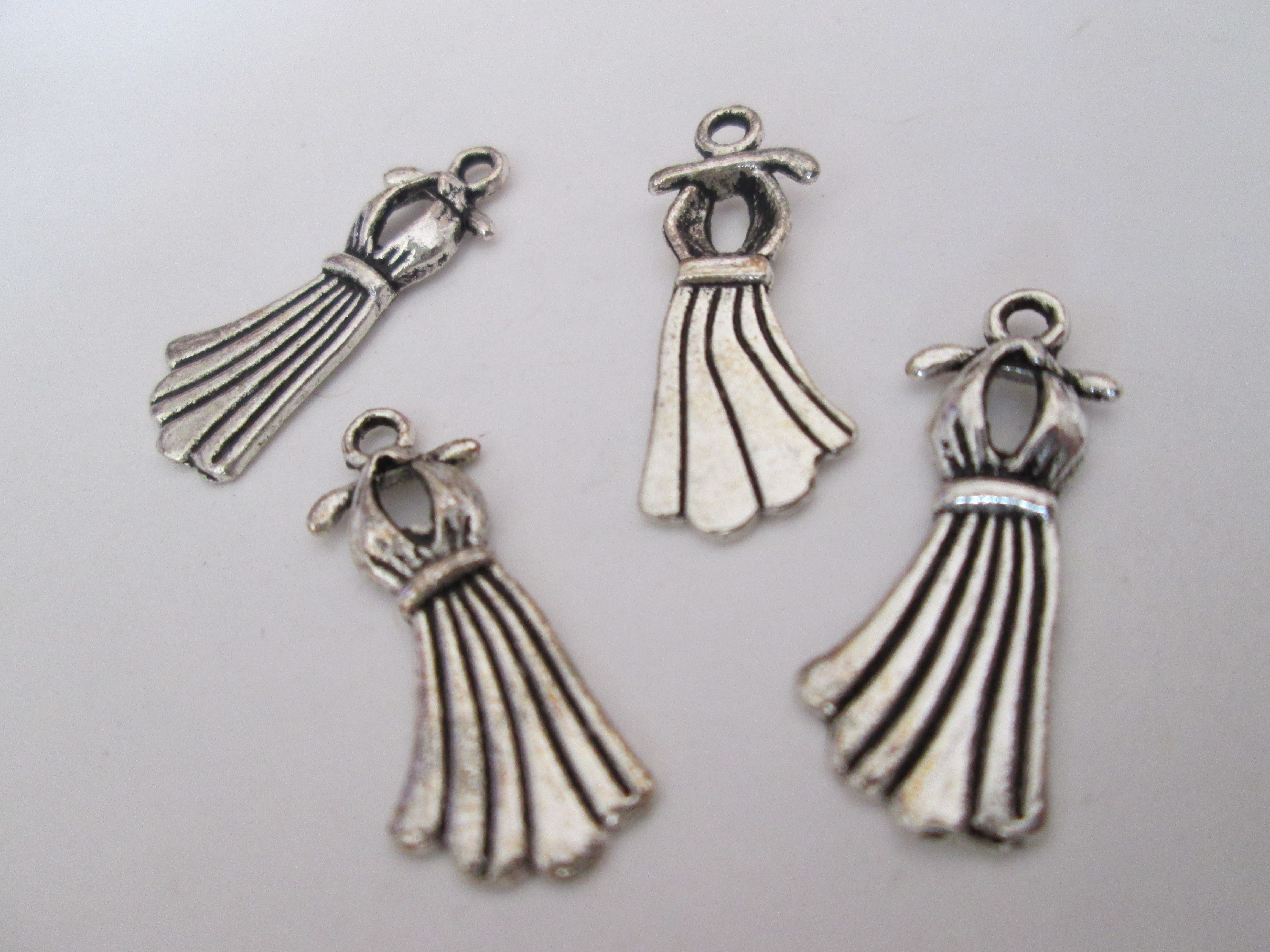 marilyn dress charms - silver plated - 23 x 10 mm