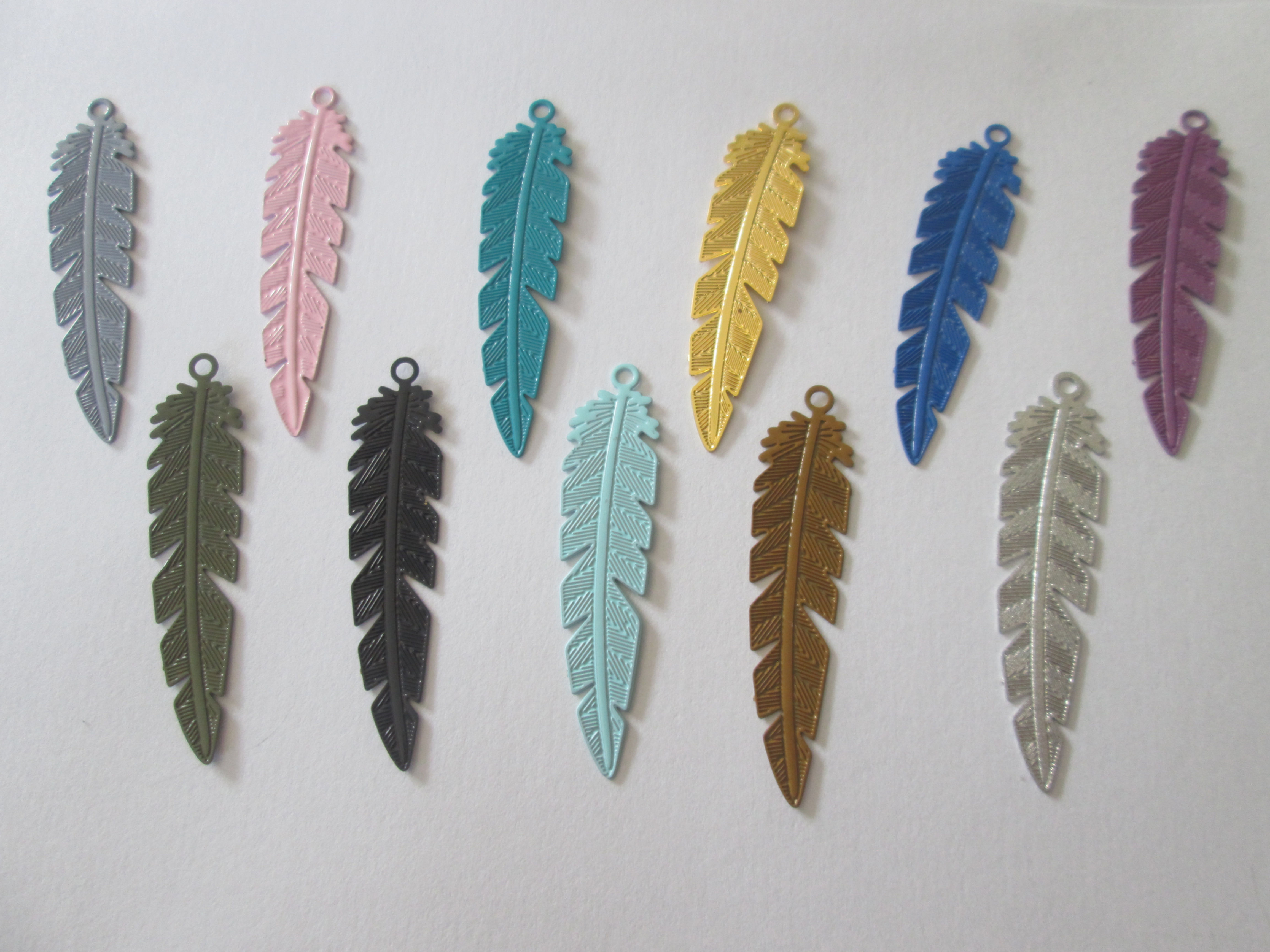2 feather prints - 35 x 8 mm - painted brass - 11 colors