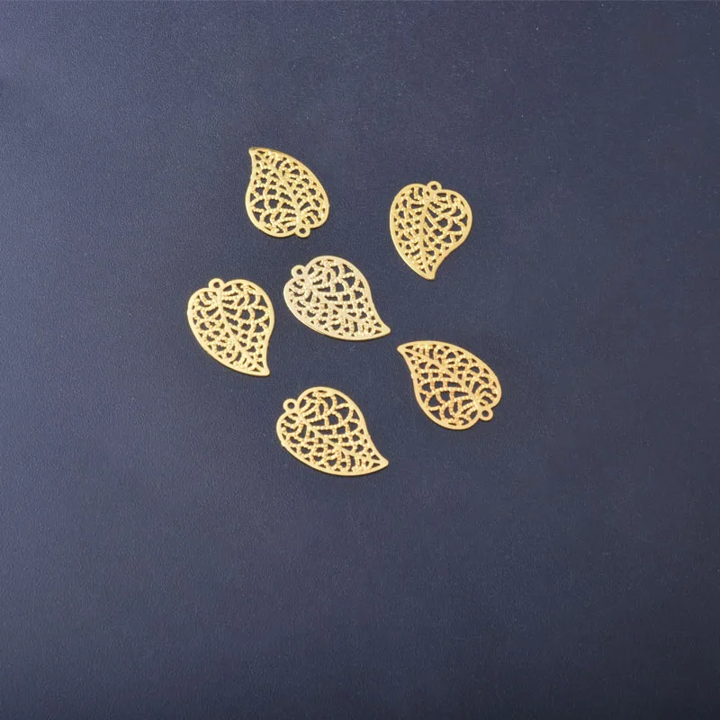 Thumbnail: 4 estampes feuilles - 17 x 12 mm - 10 coloris - laiton
