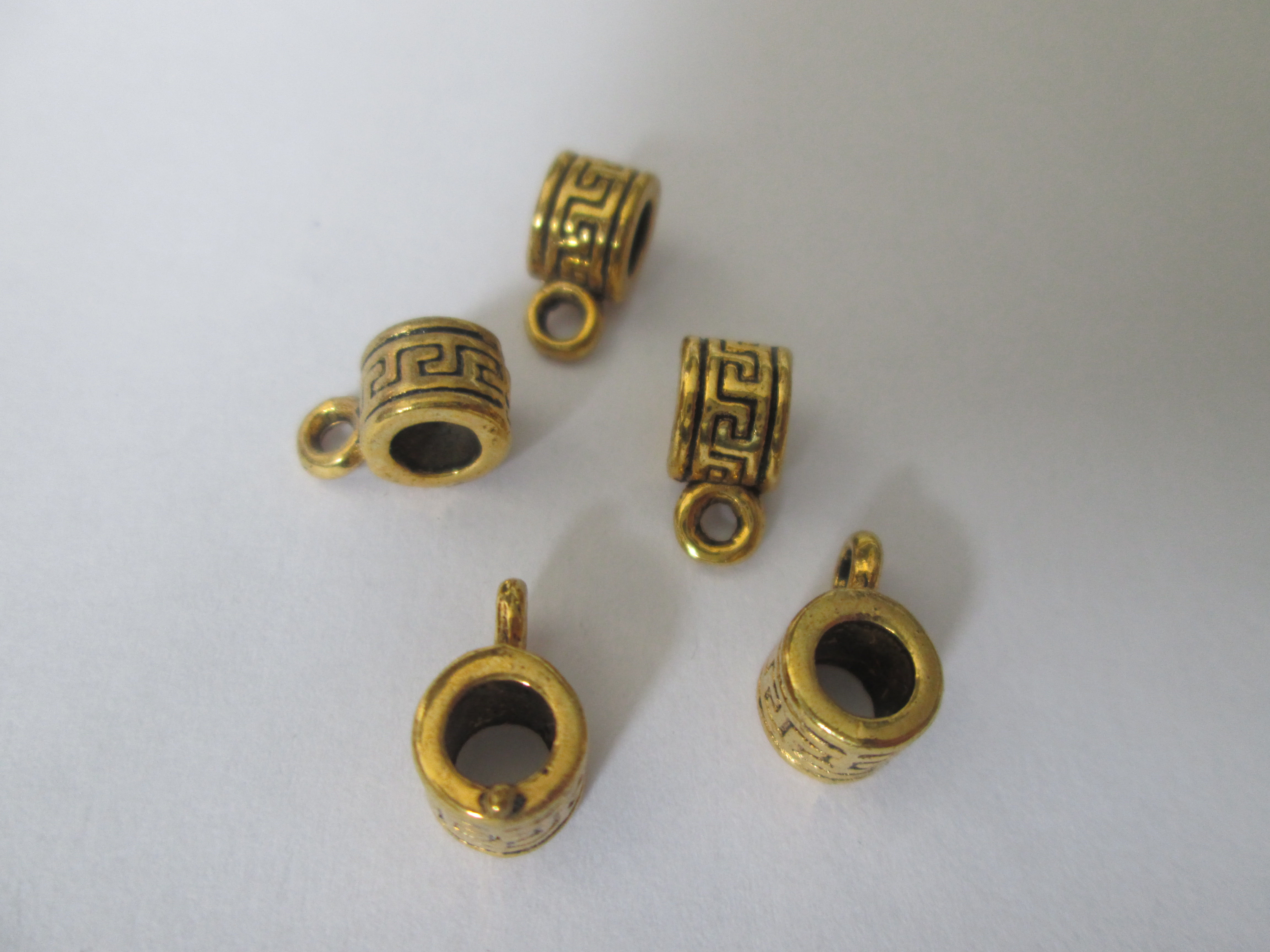 2 Bélières en métal doré - 10 x 5 x 3 mm