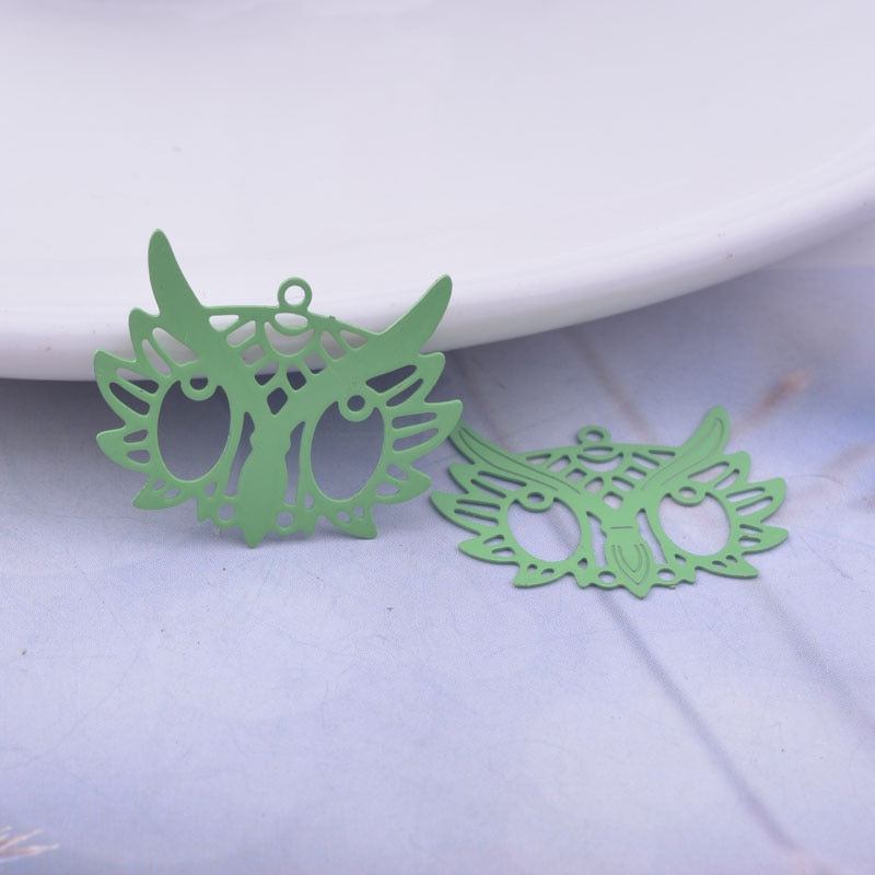 Miniatura: 4 estampes tête de hibou - 24 x 18 mm - laiton - 10 coloris au choix