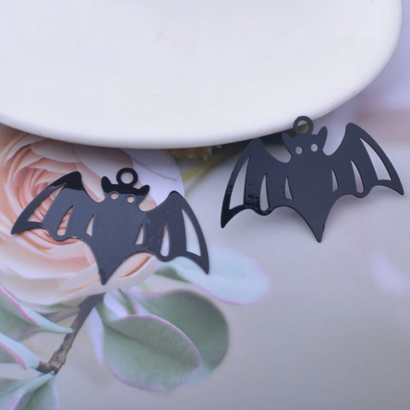 Miniature : 2 estampes chauve - souris d' Halloween - 41 x 27 mm - 10 coloris - laiton