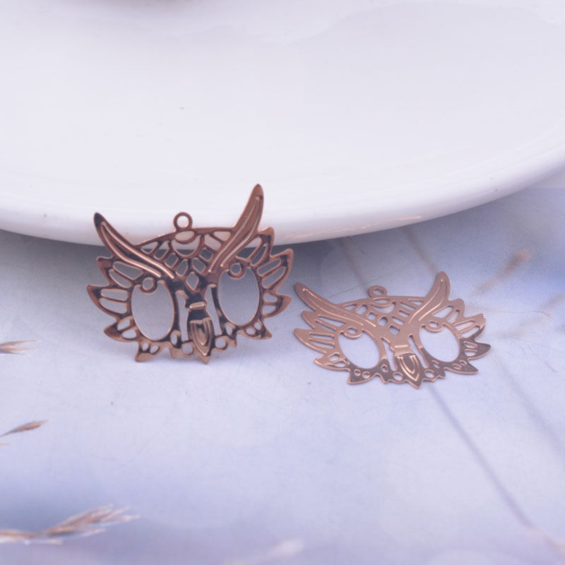 Miniatura: 4 estampes tête de hibou - 24 x 18 mm - laiton - 10 coloris au choix