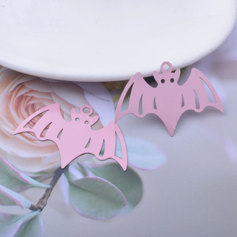 Miniatura: 2 estampes chauve - souris d' Halloween - 41 x 27 mm - 10 coloris - laiton