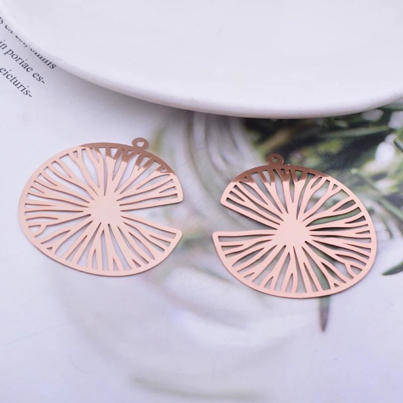 Miniatura: 2 estampes feuilles nénuphar - 38 x 35 mm - laiton peint - 12  coloris