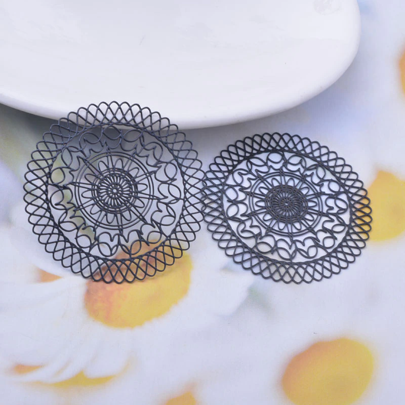 Miniatura: 2 estampes  rondes filigranes -  40 mm -  laiton -  10 coloris