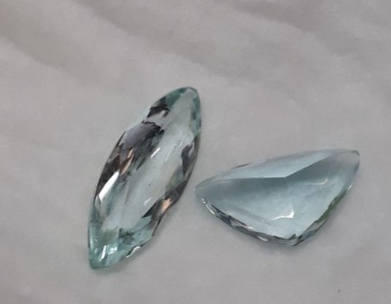 2 aguamarinas para engarzar.