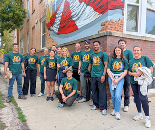 McDonald's Corporate Volunteers Fill Association House with Color