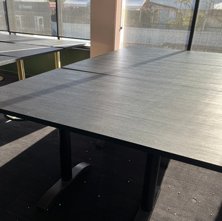 Restaurant table wrapped in LG Benif RSJD2 interior vinyl 