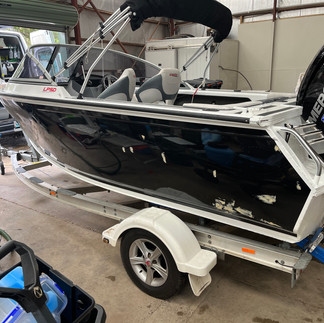 5m Stacer wrapped in 3M Matte Silver vinyl boat wrap