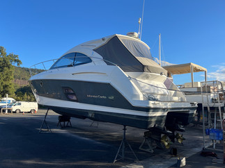 Beneteau Monte Carlo 42 Cruiser wrapped in 3M Gloss Sterling Silver