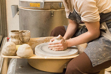 cours hebdomadaire céramique artisanale Paris Ménilmontant