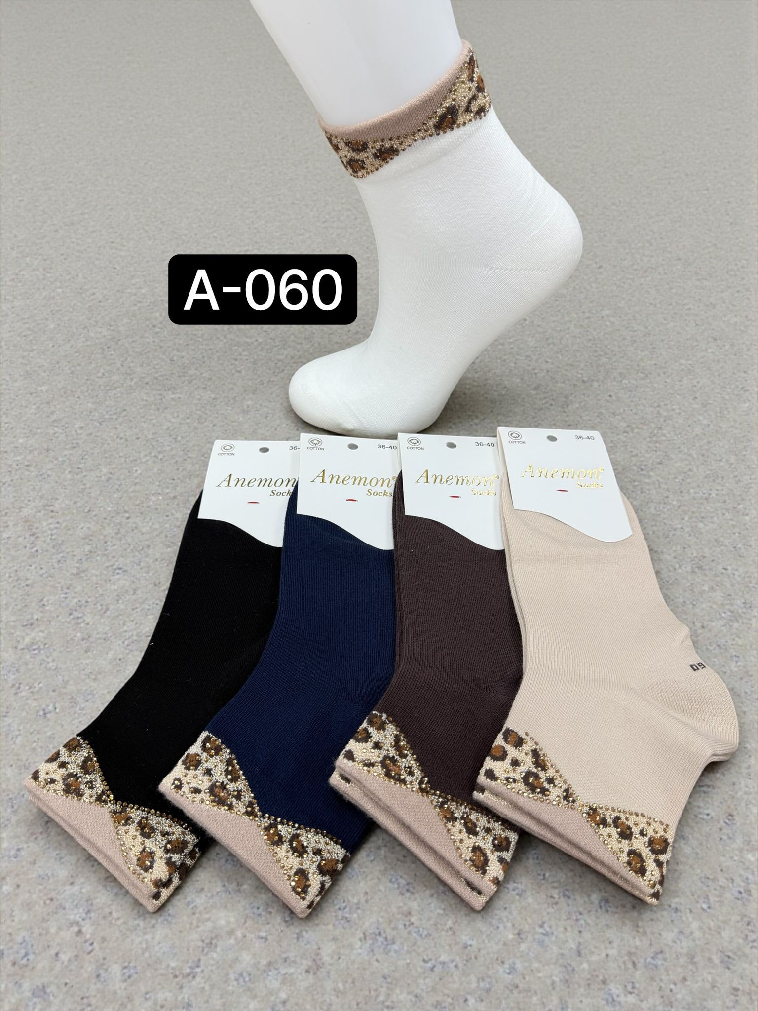 A060 Pamuklu Kurdele Desenli Taşlı Bayan Çorap 12 Çift