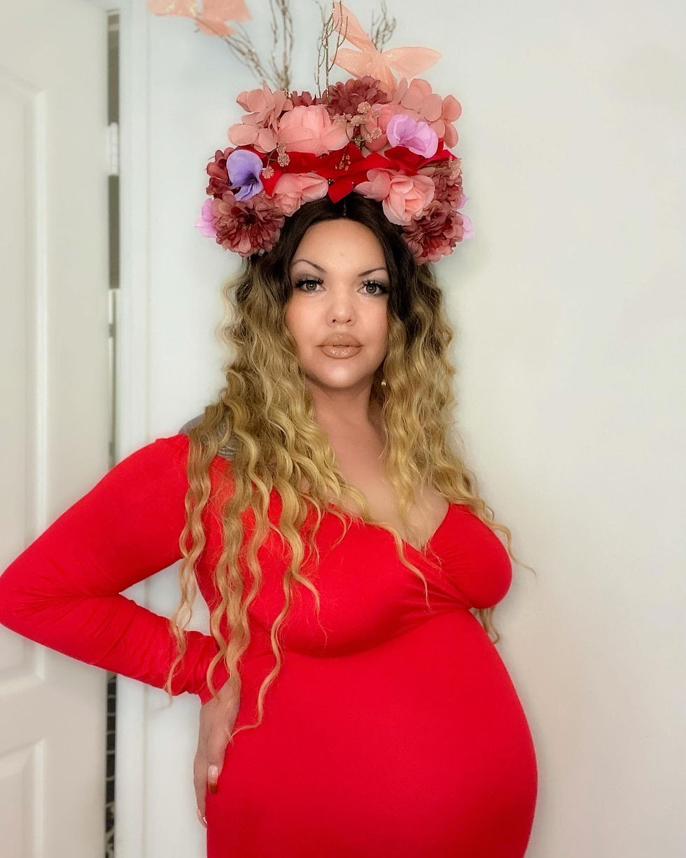 Pregnant Beyonce costume