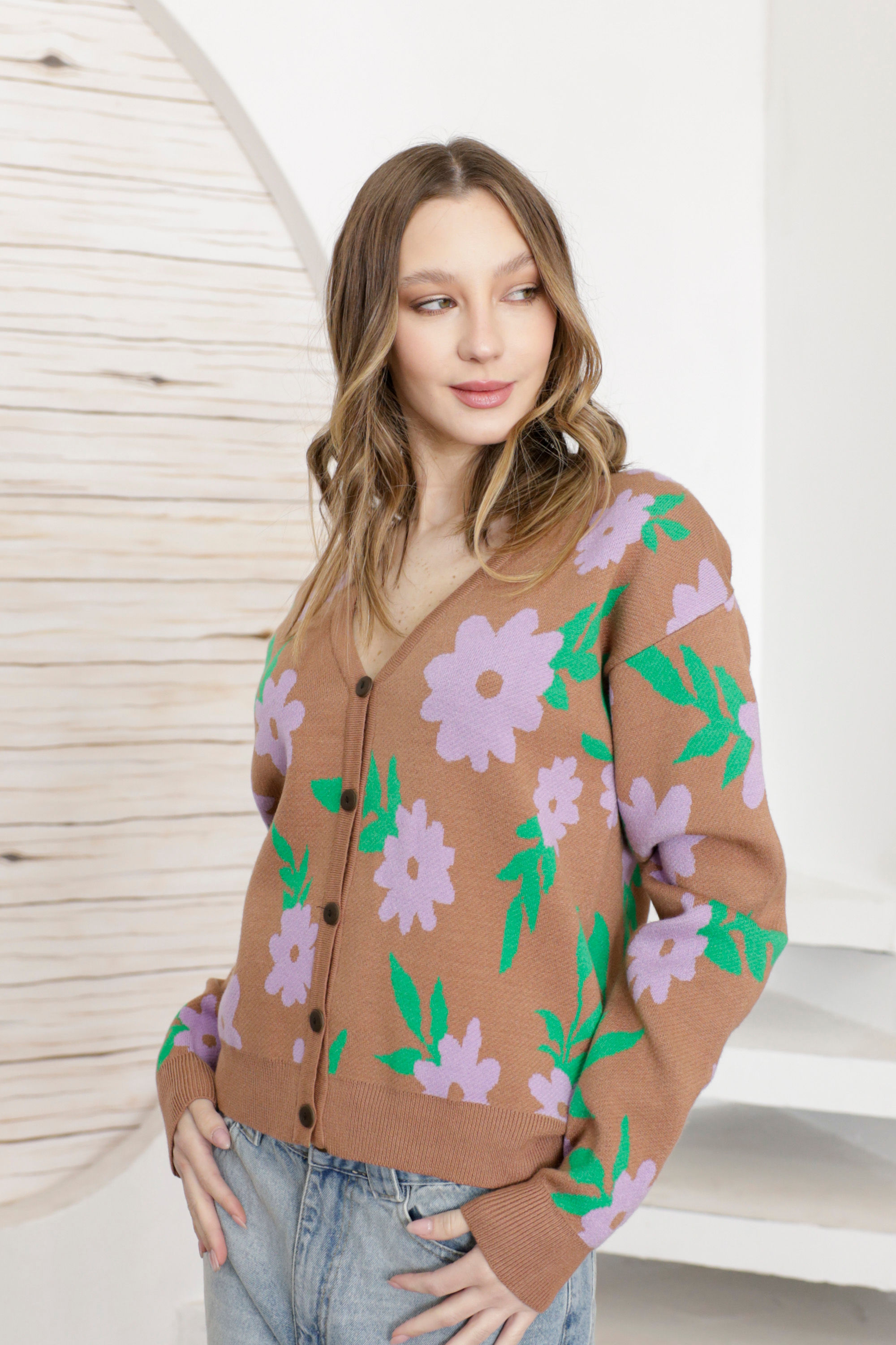 F017 - Cárdigan flores de bremer