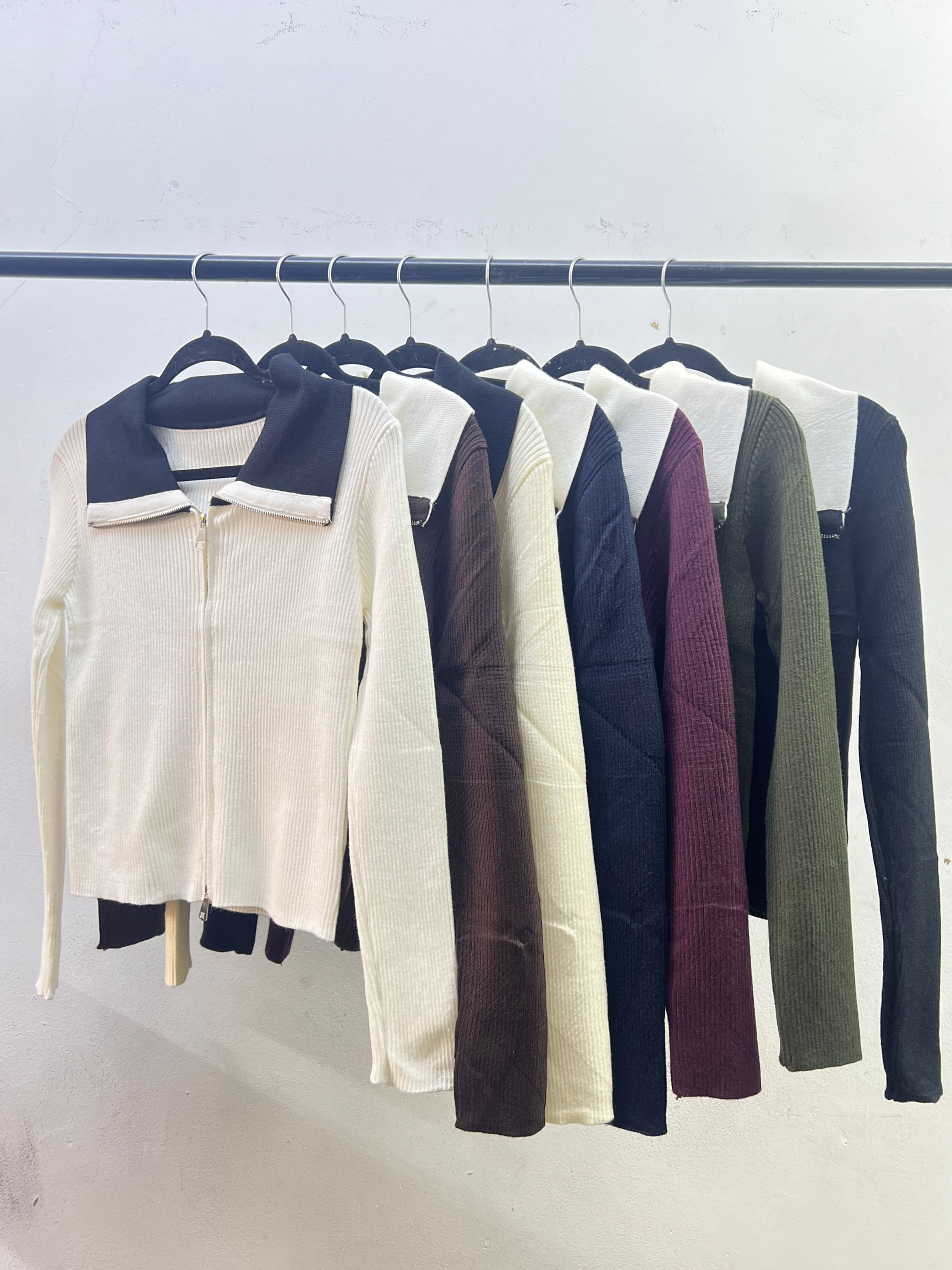 H105 - Campera c/n cuello marinero 