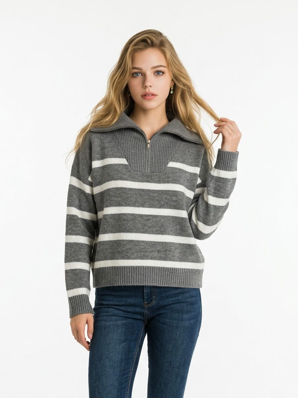 L802 - Sw rayado cuello alto c/medio cierre