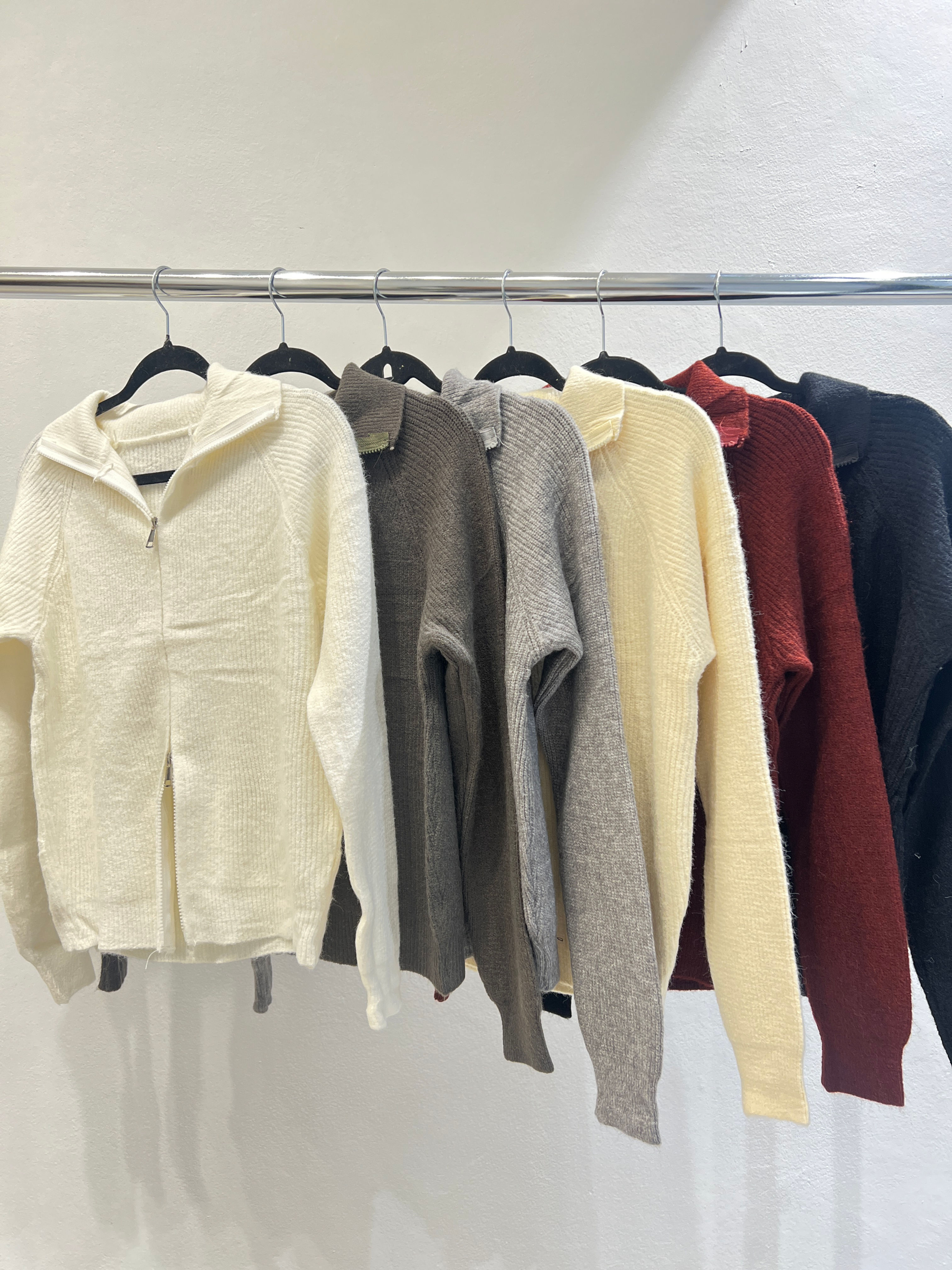 25-2 - Cardigan