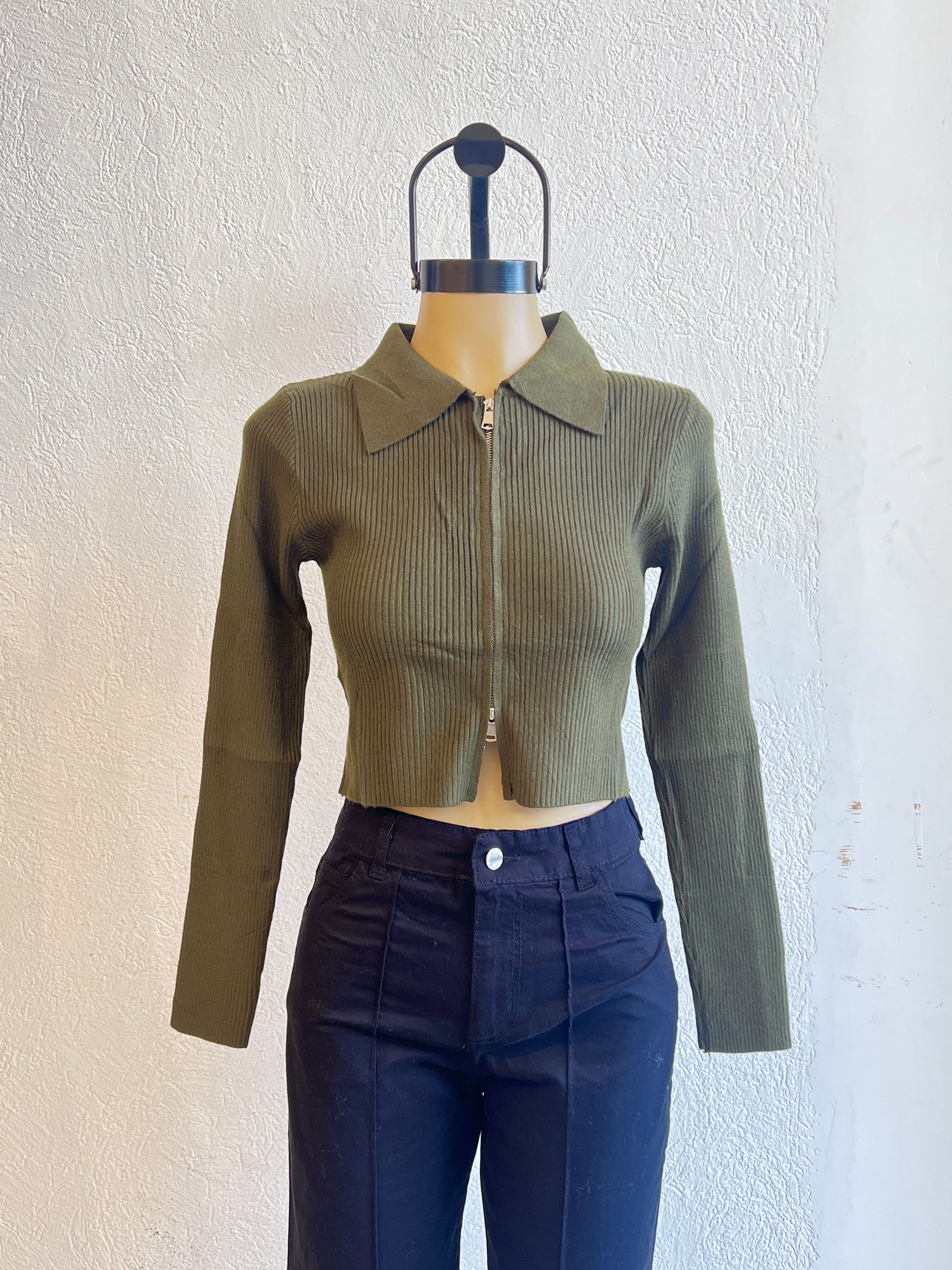 H231A - Campera c/cuello polo