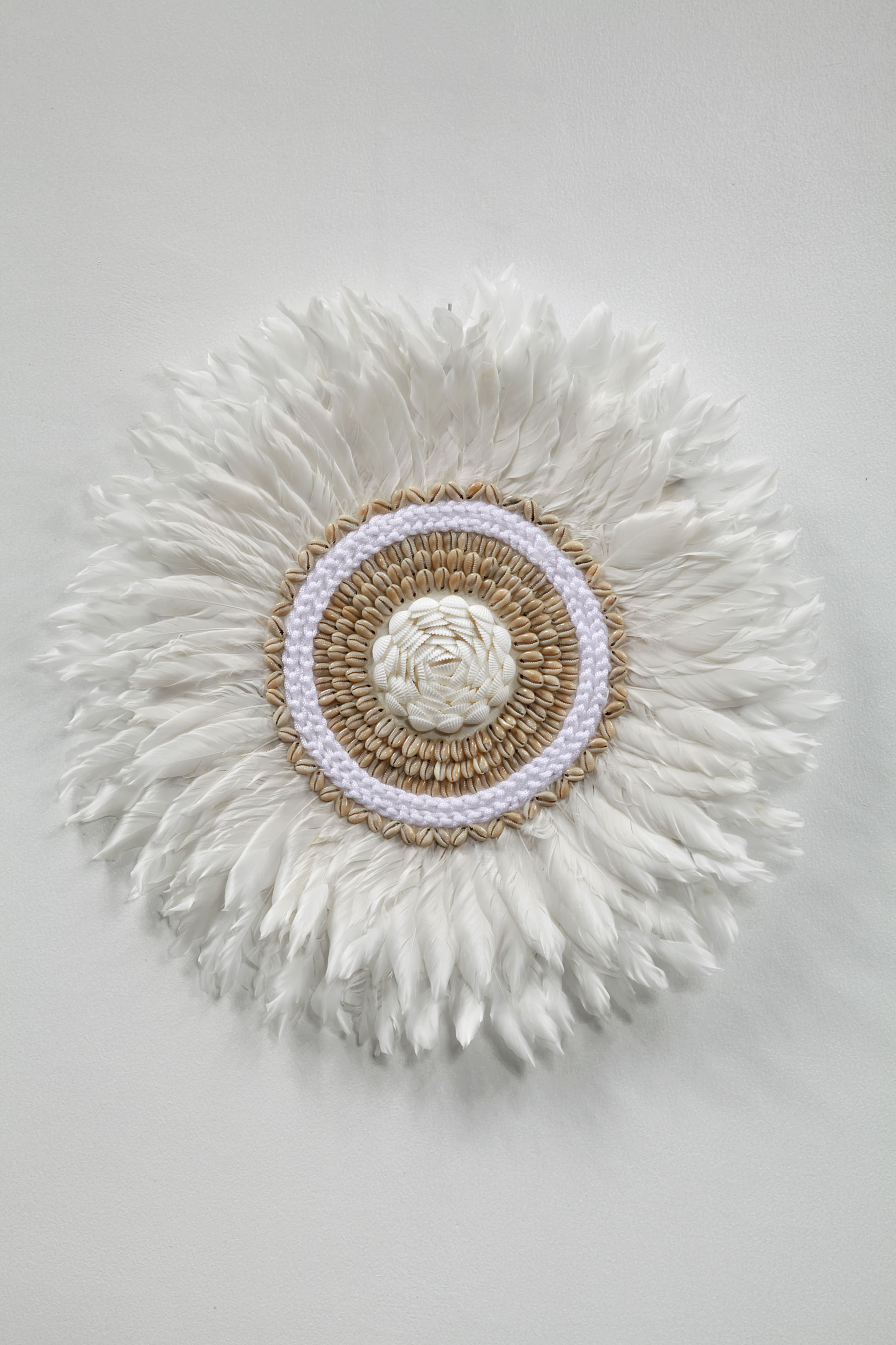 LOVINA wall décor en plume et coquillage