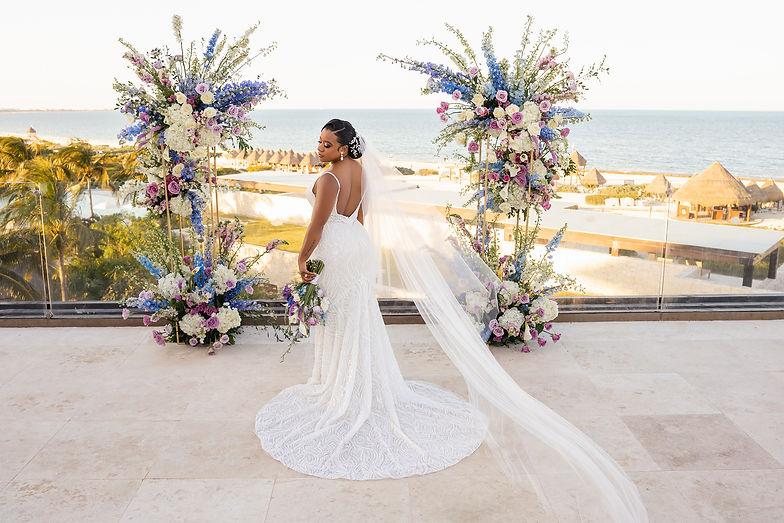 CANCUN BEACH WEDDING BRIDE.jpg