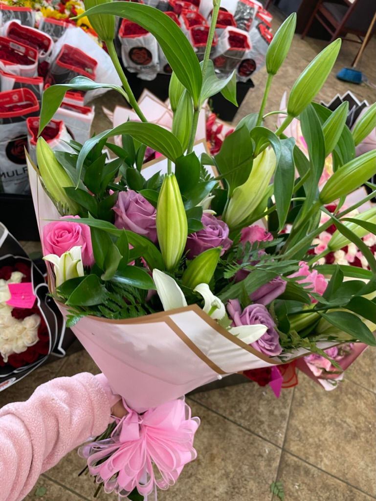 Lily bouquet