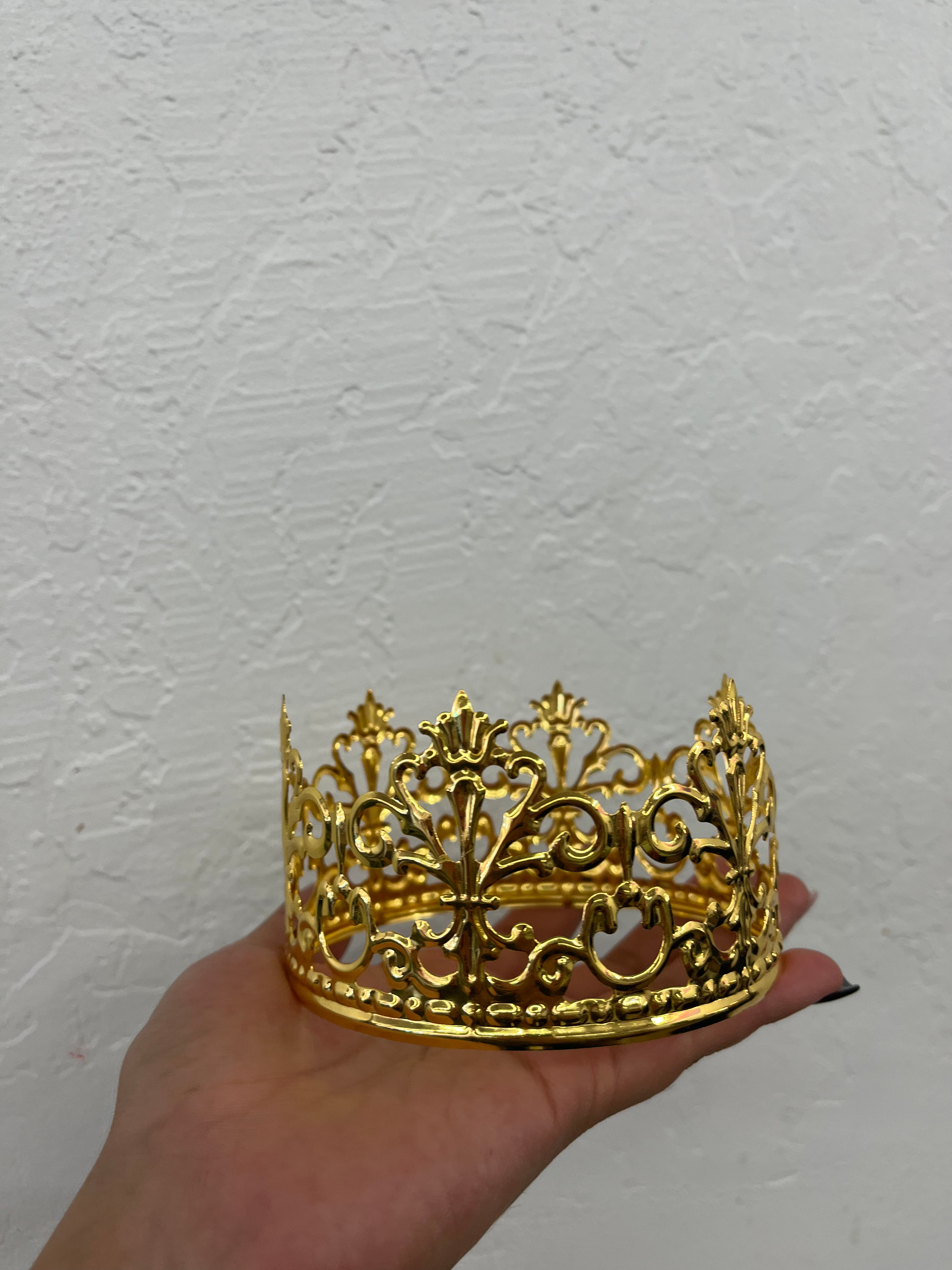 Medium crown 